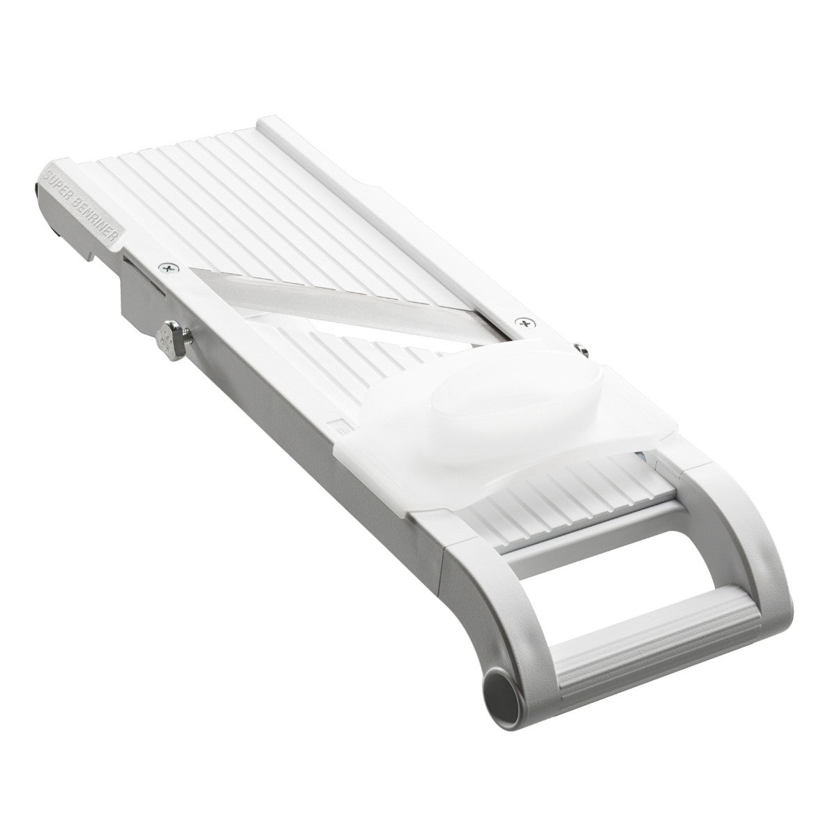 Benriner mandolin – japansk grönsaksskärare med sylvassa blad. Perfekt till tunna skivor och julienne. 9,5 cm bred.