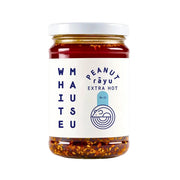 White Mausu Extra Hot Peanut Rayu – krispig, nötig chiliolja med riktigt sting. För dig som älskar hetta. 240 g
