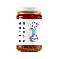 White Mausu Extra Hot Peanut Rayu – krispig, nötig chiliolja med riktigt sting. För dig som älskar hetta. 240 g